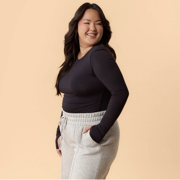 New Blogilates Women's Twisty Long Sleeve Top Royal Black 1X (14-16) - Picture 5 of 9